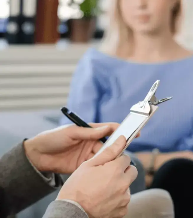 врач со стетоскопом