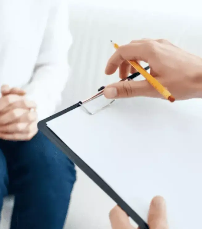 врач со стетоскопом